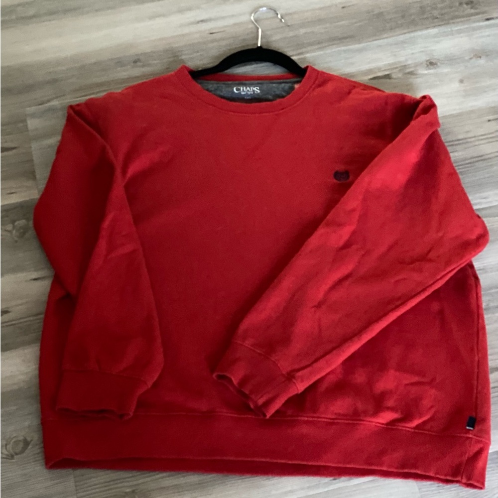 Chaps men’s large casual crew neck sweatshirt.